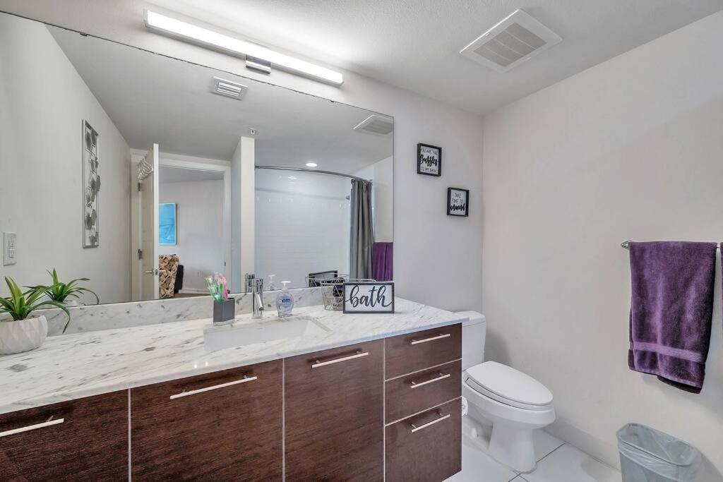 Luxury Apt 3 Mins To Dt Tampa -Pool-Gym-Balcony Dış mekan fotoğraf