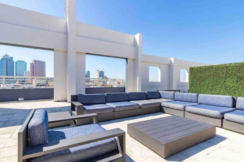 Luxury Apt 3 Mins To Dt Tampa -Pool-Gym-Balcony Dış mekan fotoğraf